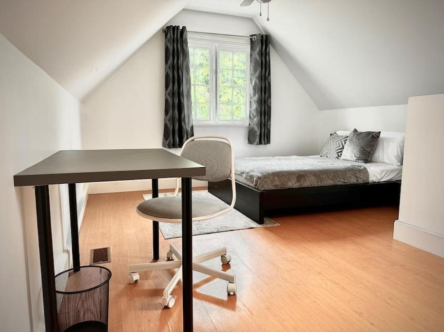 Cottage Retreat On 11 Acres Flesherton المظهر الخارجي الصورة